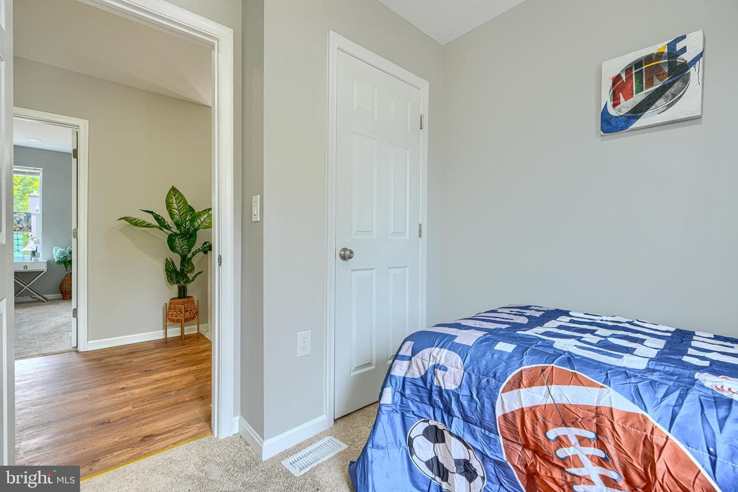 3023 W Garrison Avenue photo 22
