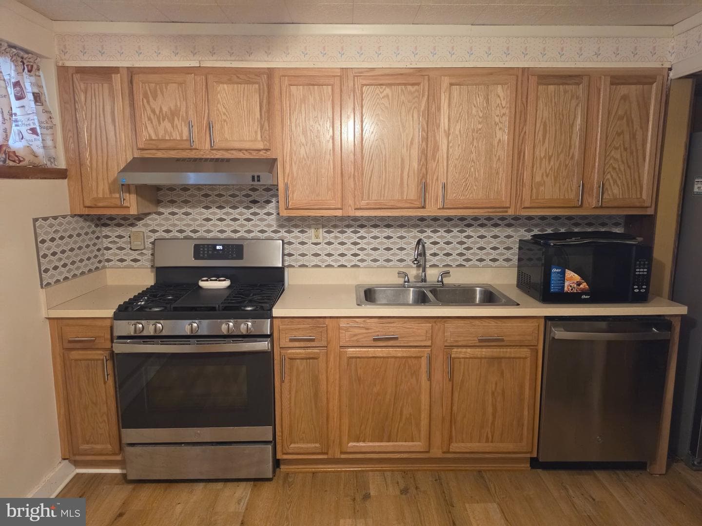 639 Lucia Avenue photo 13