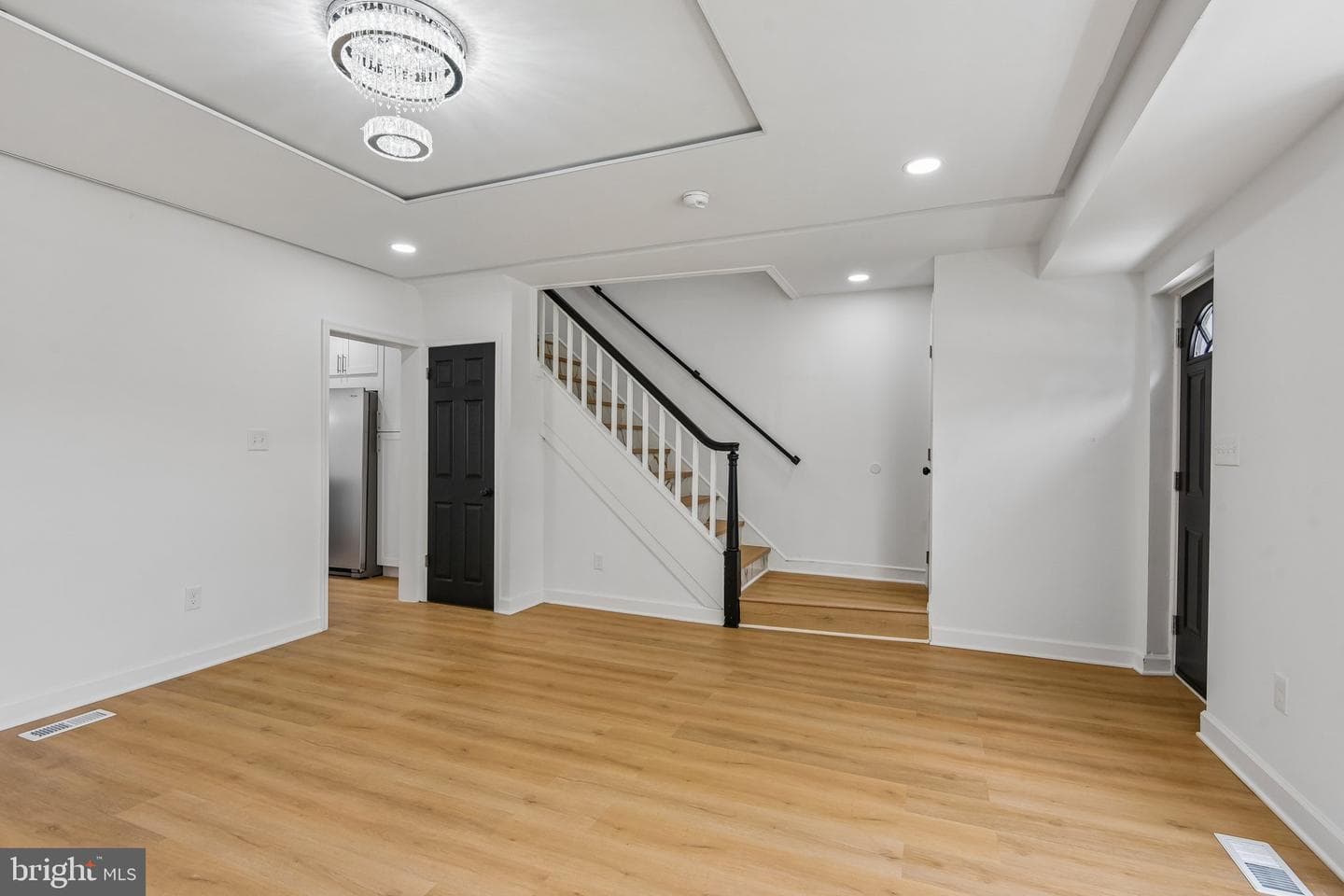 1528 Sheffield Road photo 8