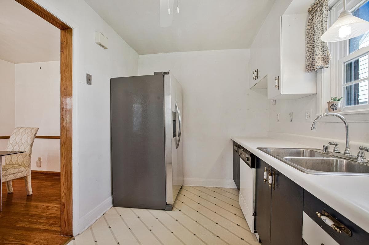 4708 Hamilton Avenue photo 11