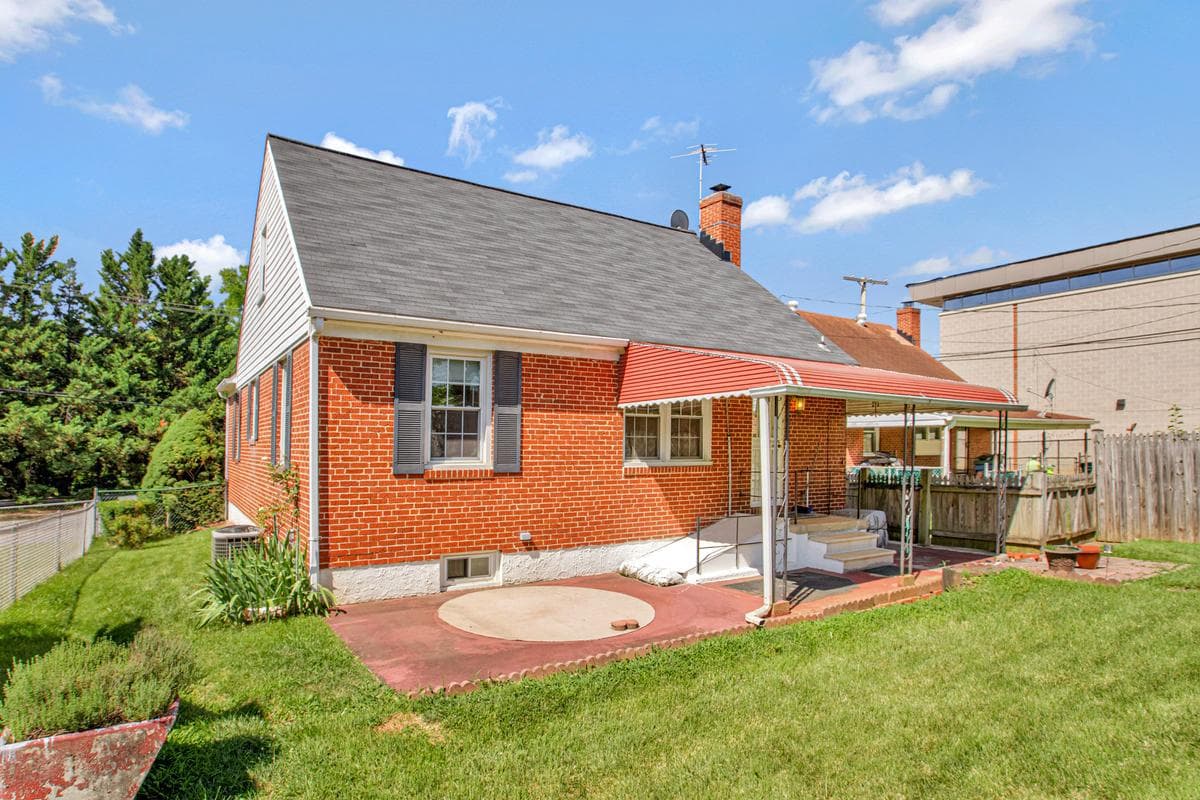 4708 Hamilton Avenue photo 30