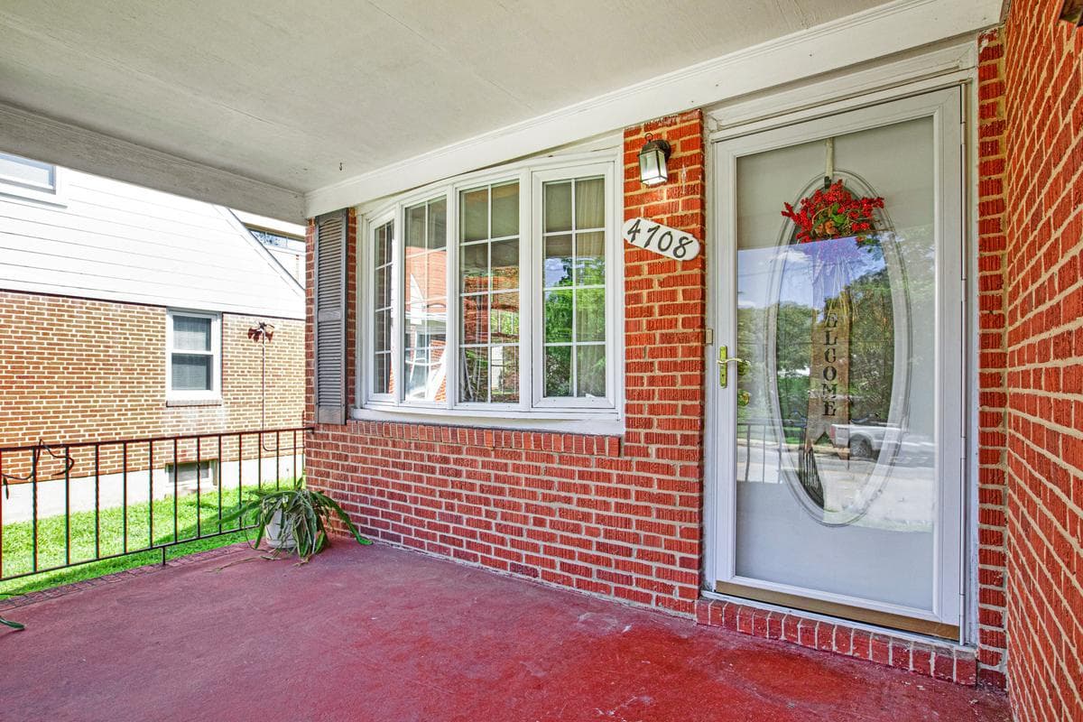 4708 Hamilton Avenue photo 38