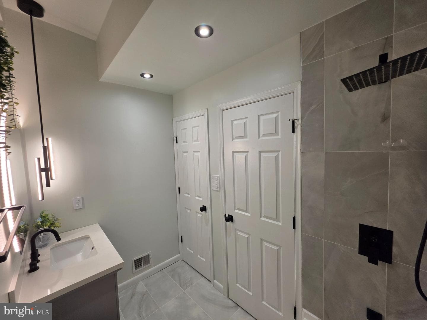 4524 Saint Thomas Avenue photo 13
