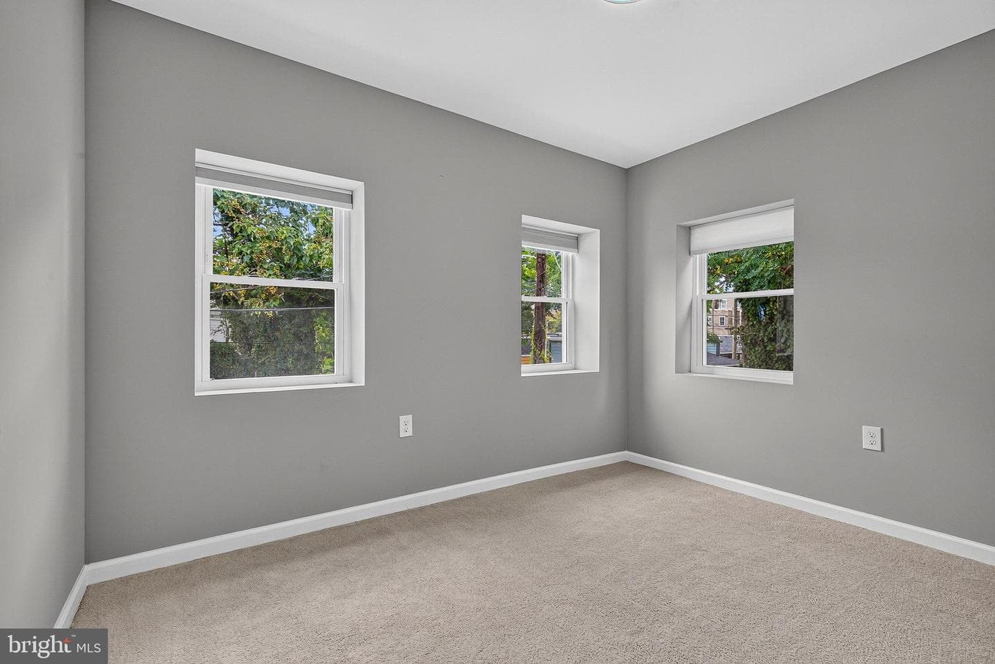 1006 E Preston Street photo 11