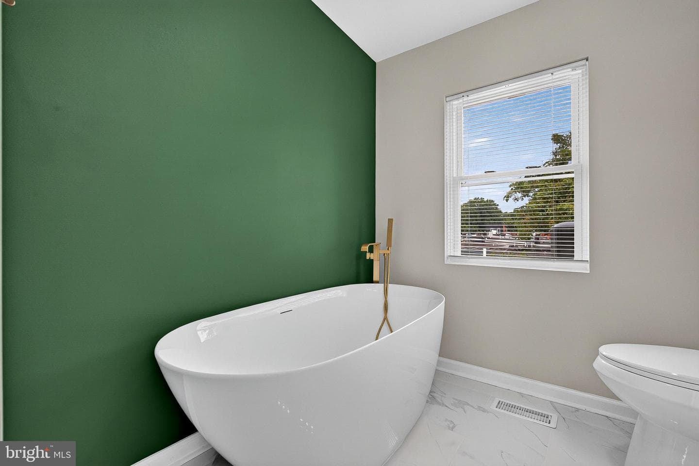1006 E Preston Street photo 24
