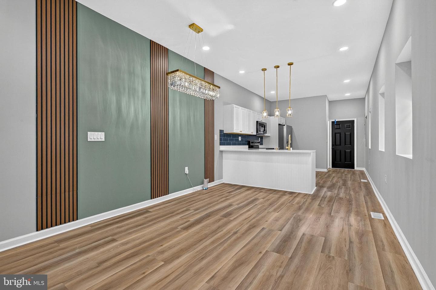1006 E Preston Street photo 5