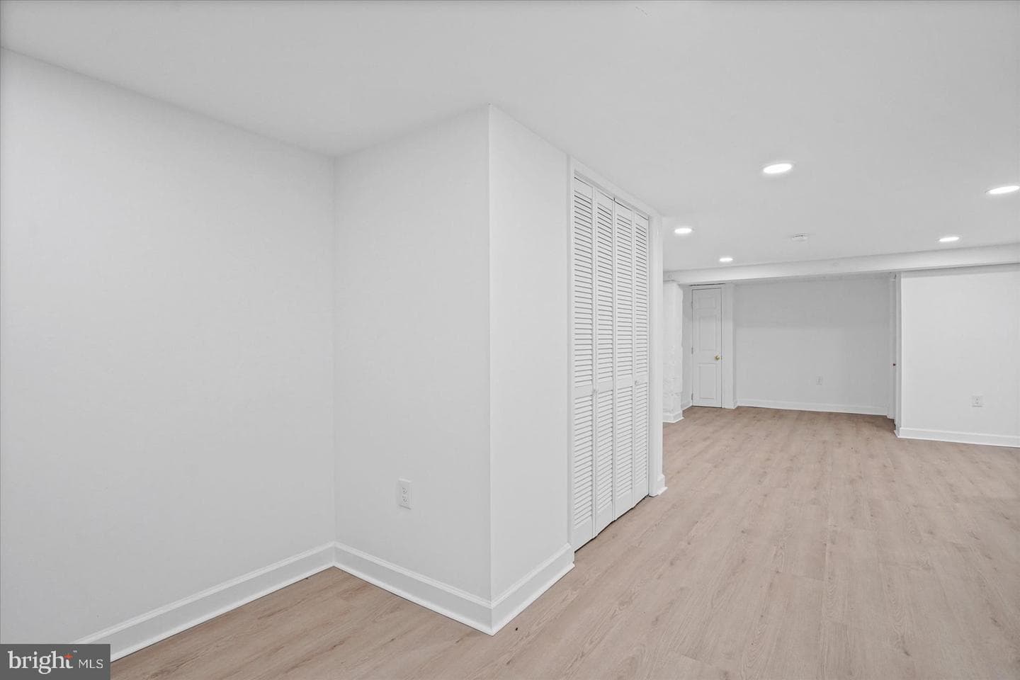 21 Monastery Avenue photo 27