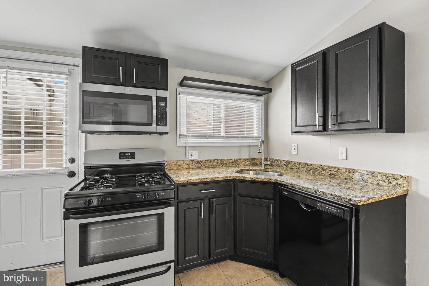 111 E Fort Avenue photo 13