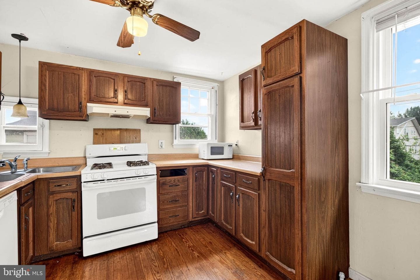 2801 Westfield Avenue photo 33