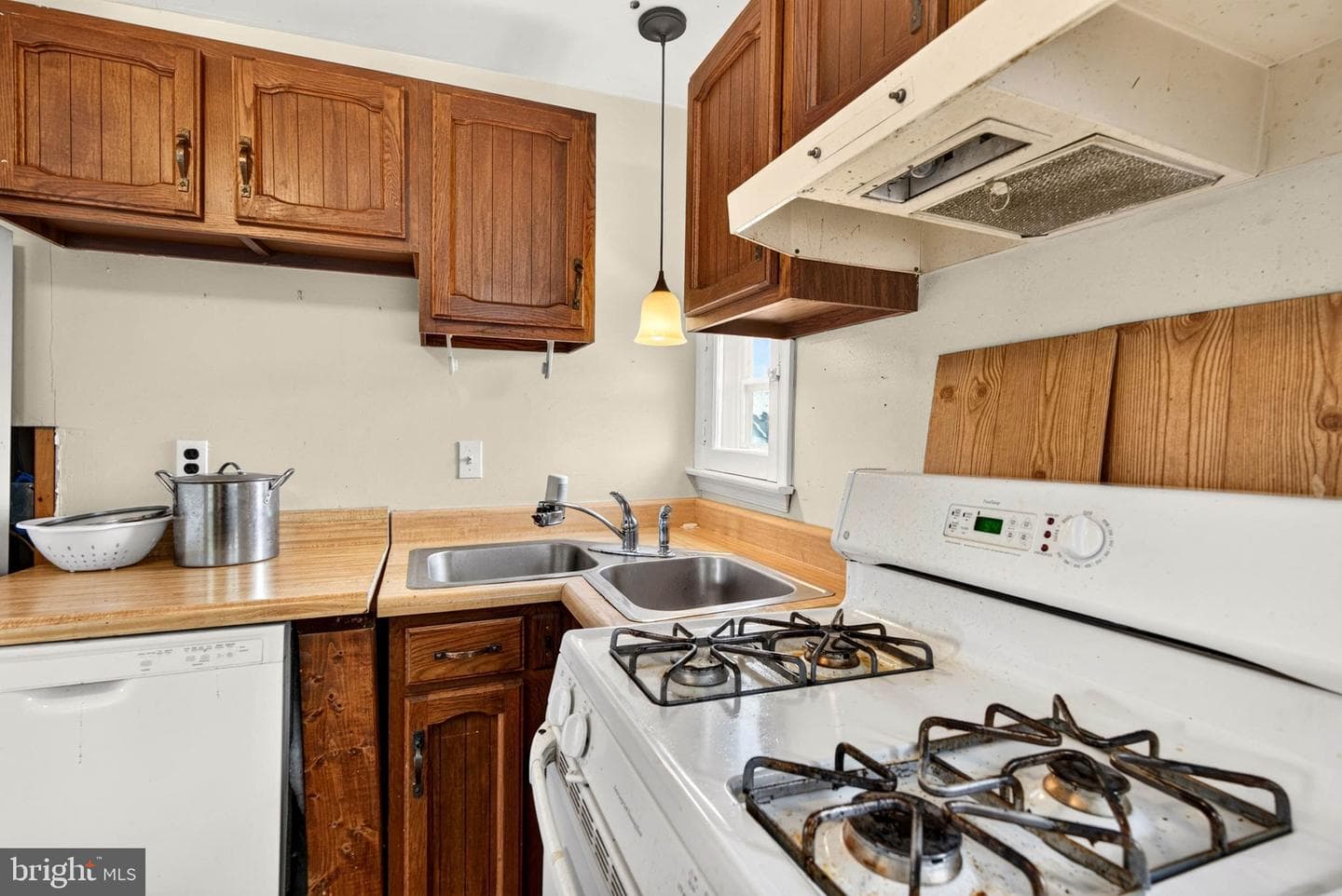 2801 Westfield Avenue photo 34