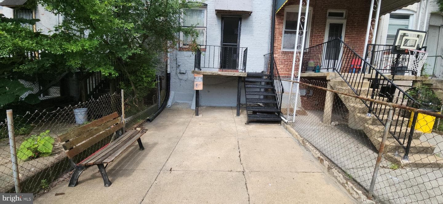 729 N Milton Avenue photo 3
