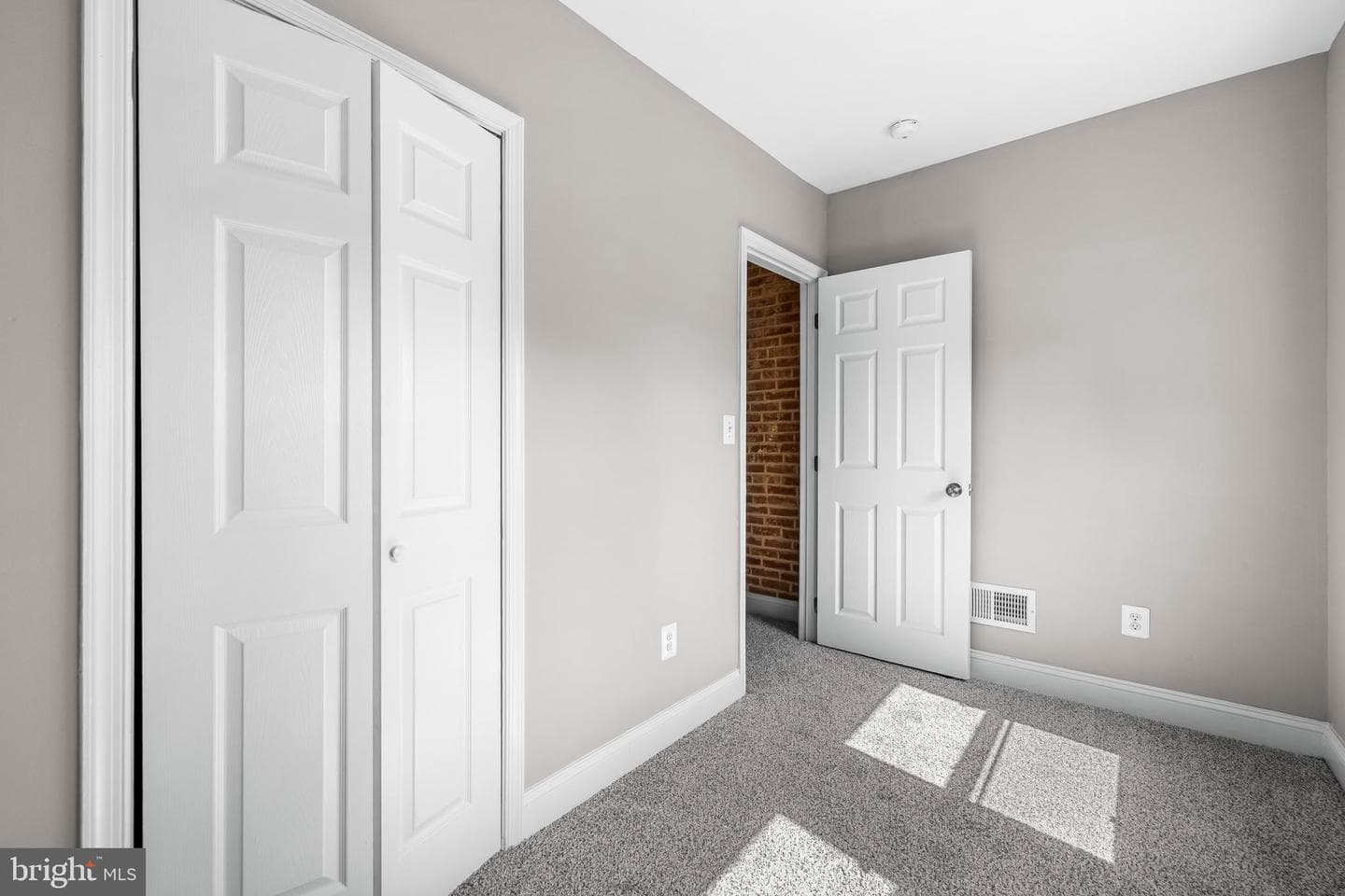 317 Font Hill Avenue photo 18