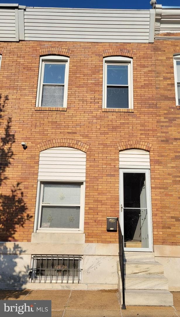 319 S Lehigh Street photo 1