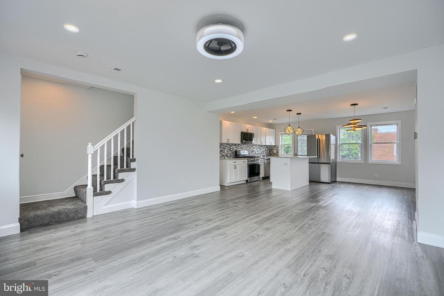 1007 Wildwood Parkway photo 1