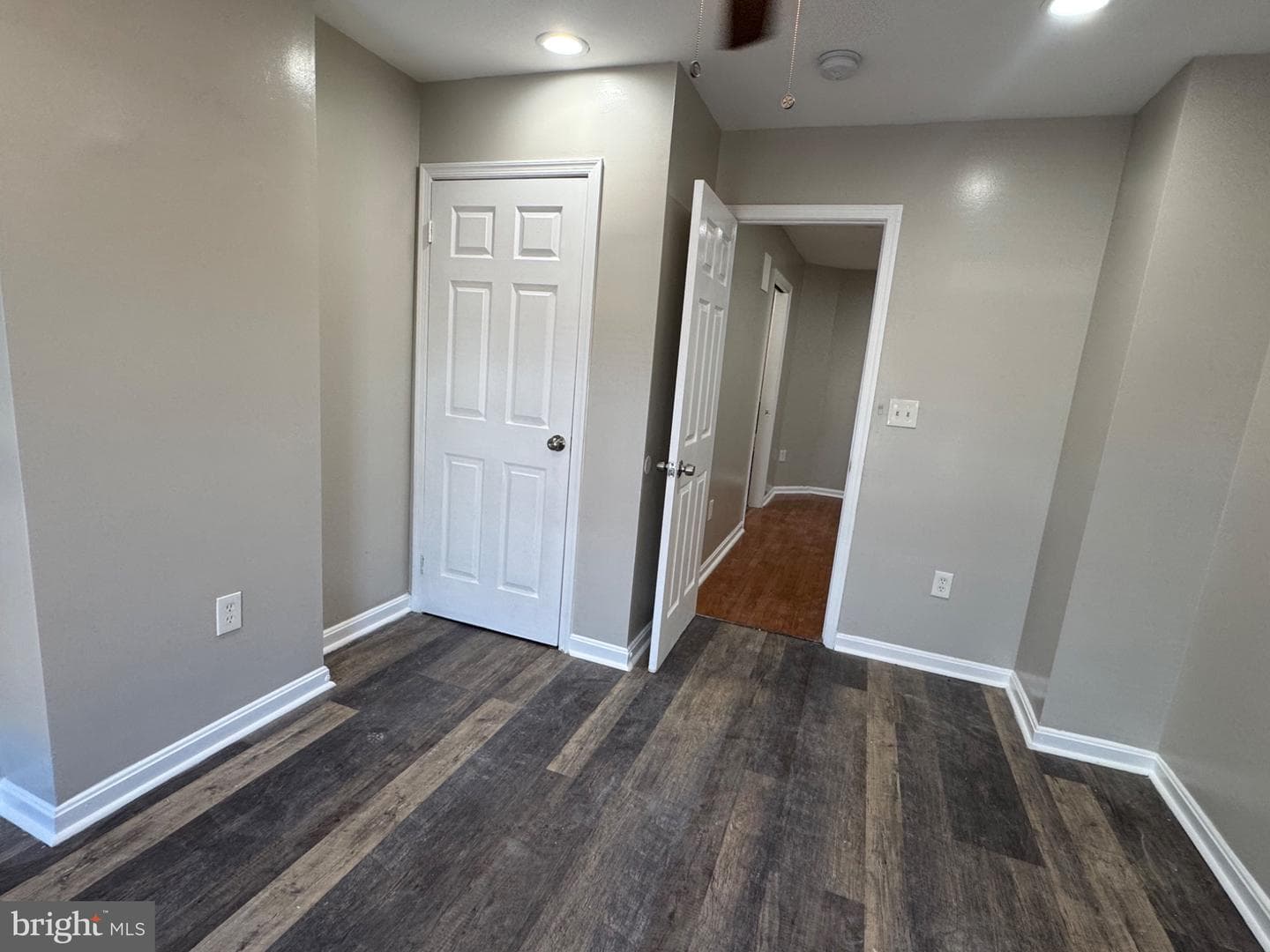1123 Sargeant Street photo 5