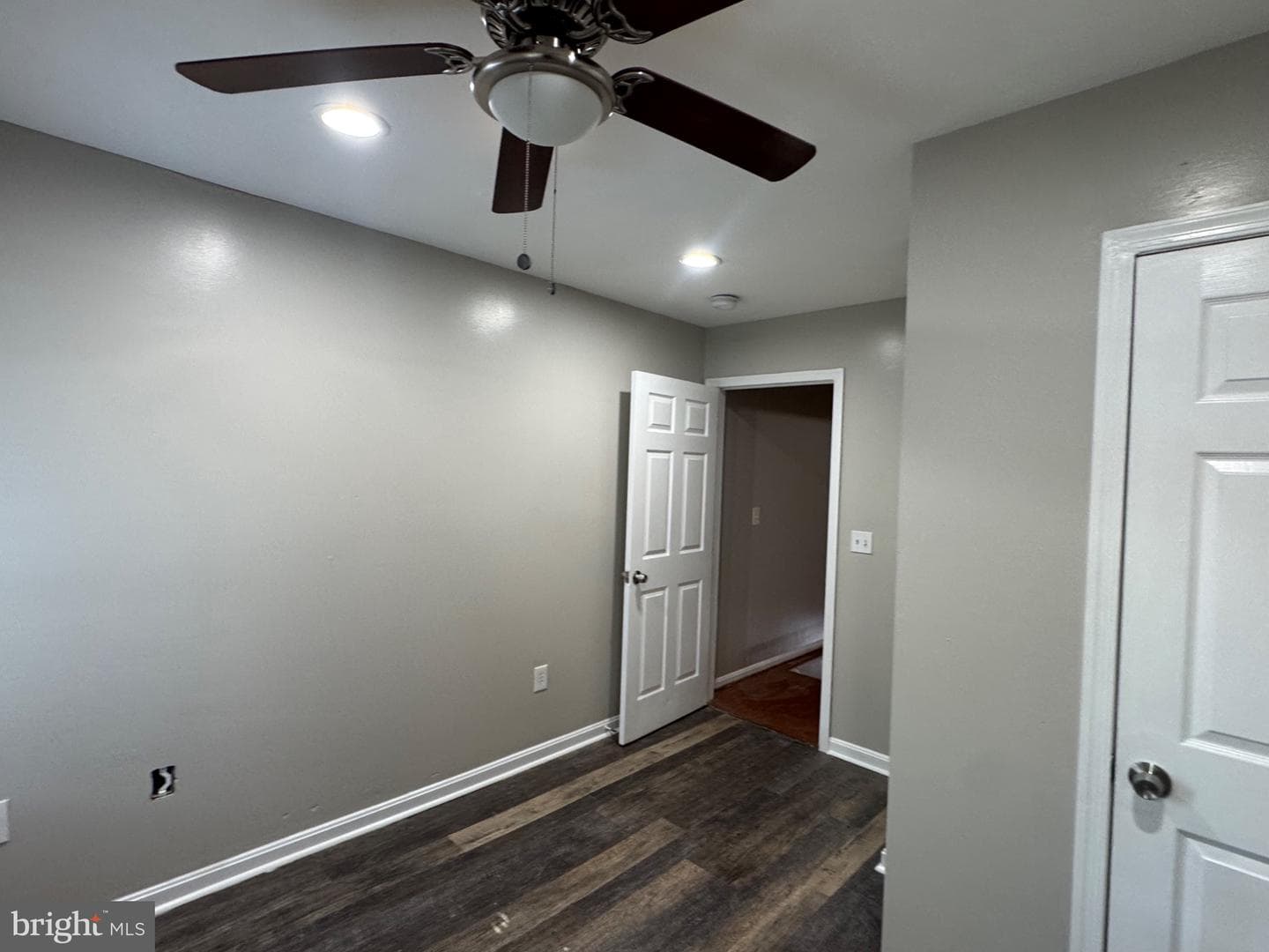 1123 Sargeant Street photo 9