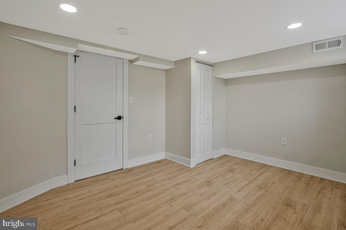 2309 Riggs Avenue photo 30