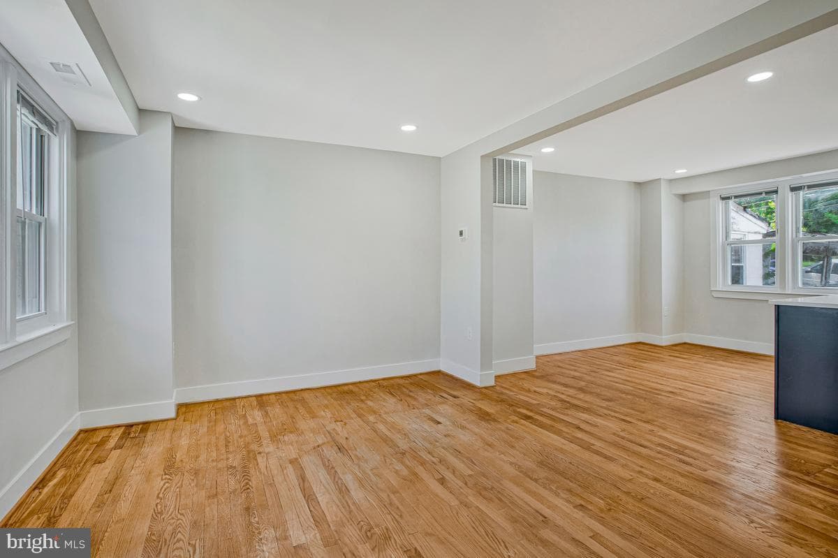 2309 Riggs Avenue photo 7