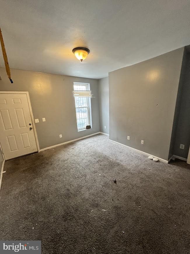 907 Bennett photo 3