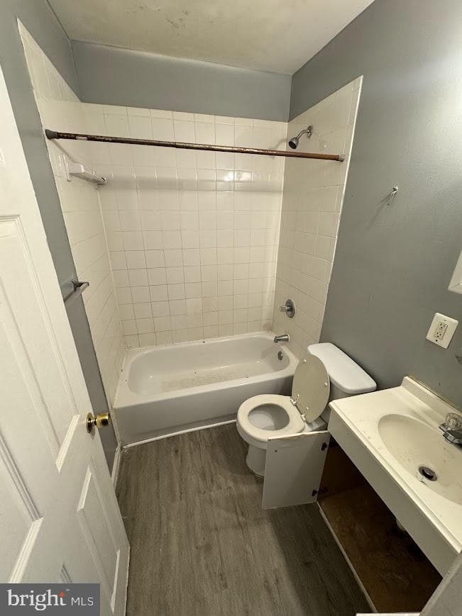907 Bennett photo 31