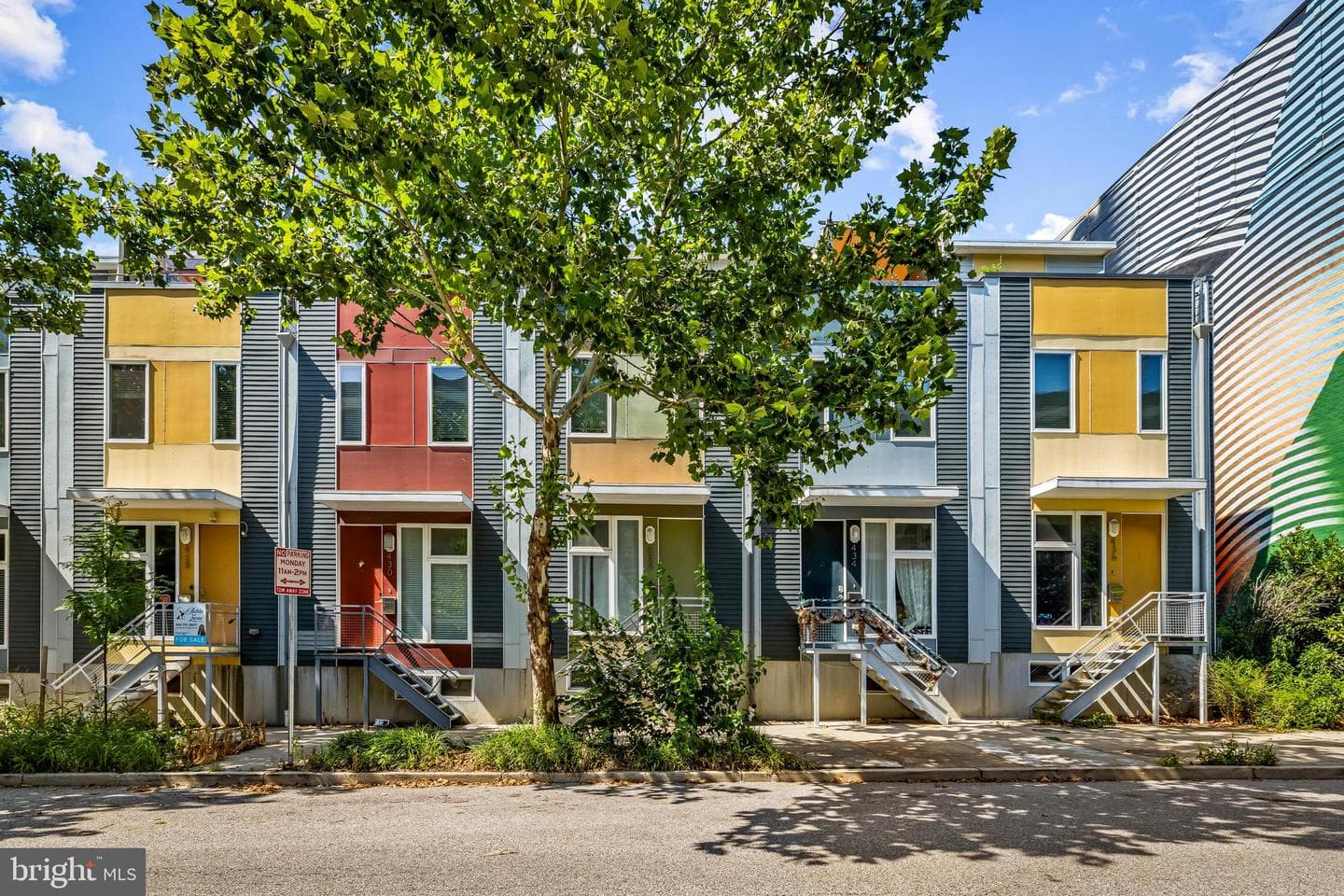 432 E Oliver Street photo 1