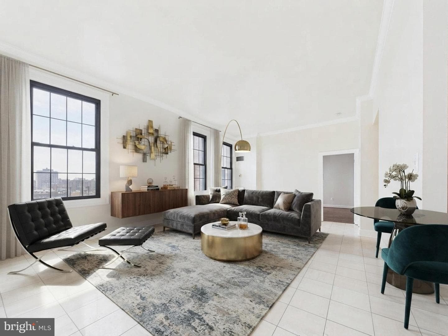 1 E Chase Street #614 photo 1