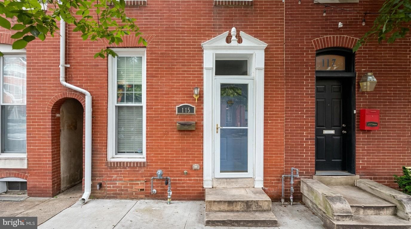 115 S Ann St photo 1