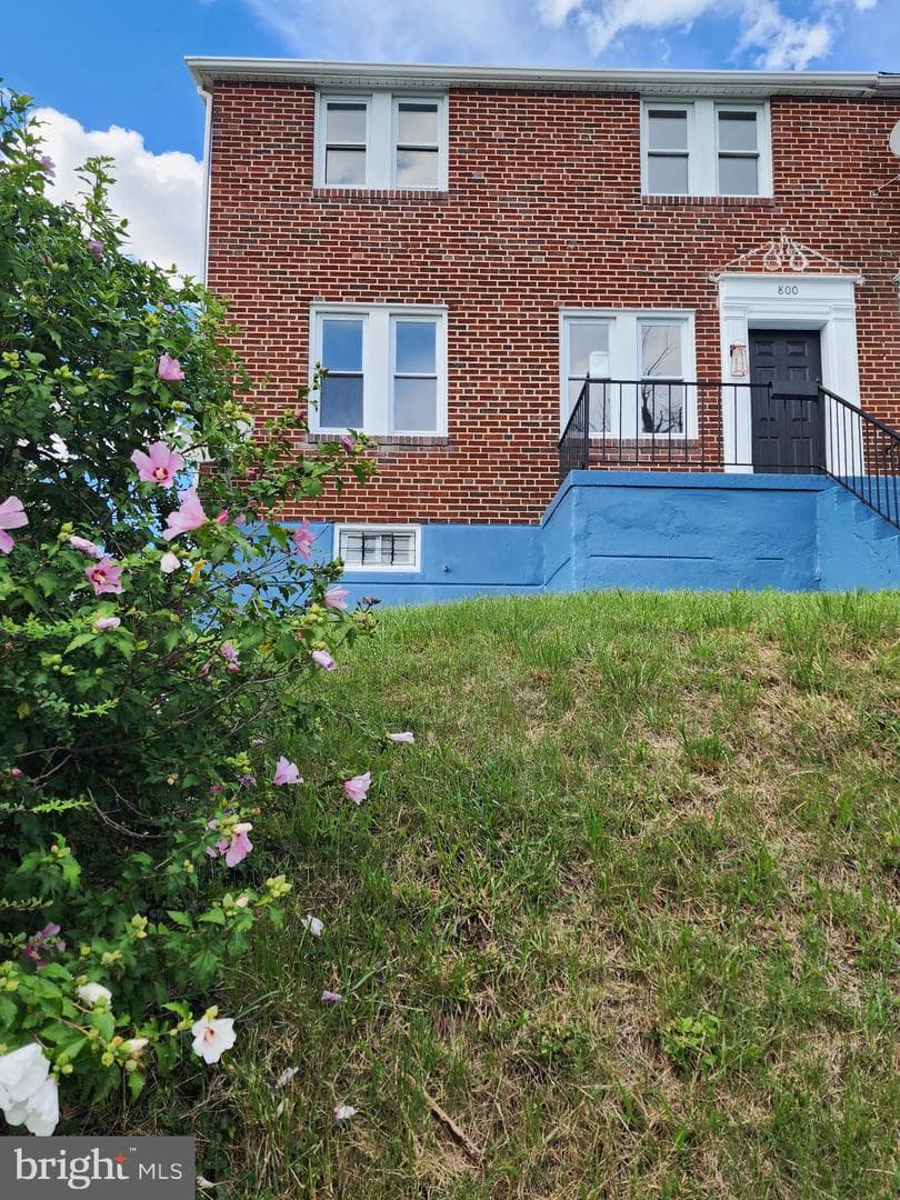 800 Radnor Avenue photo 1