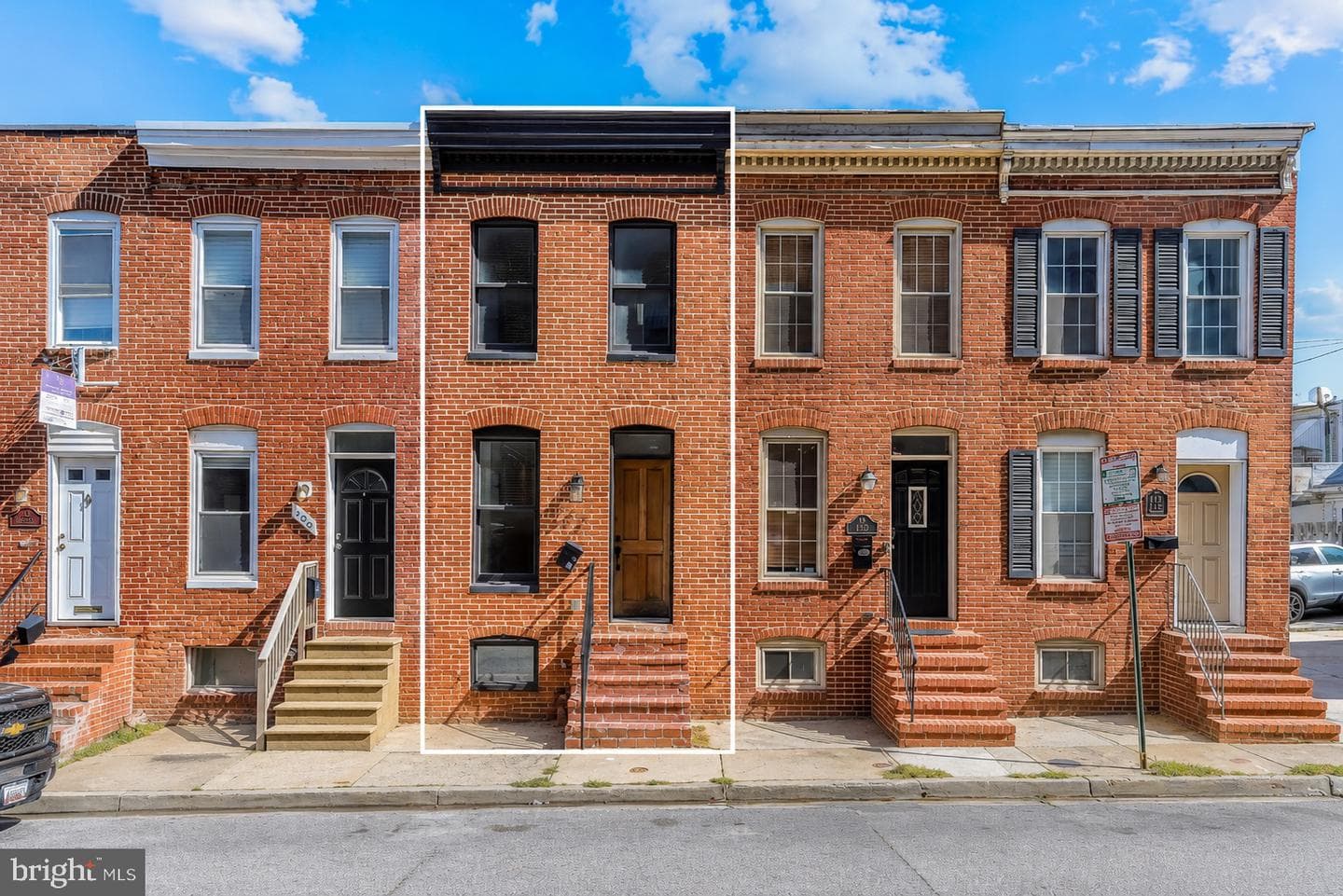 104 W Heath Street photo 1