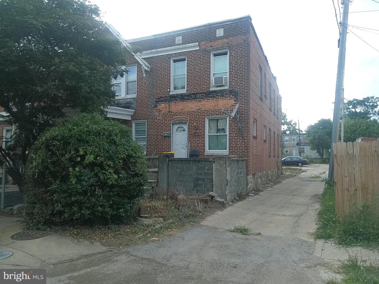 3000 Spaulding Avenue photo 1