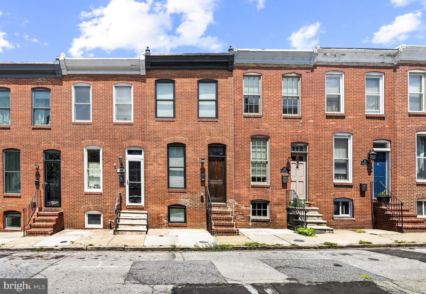 110 E Clement Street photo 1