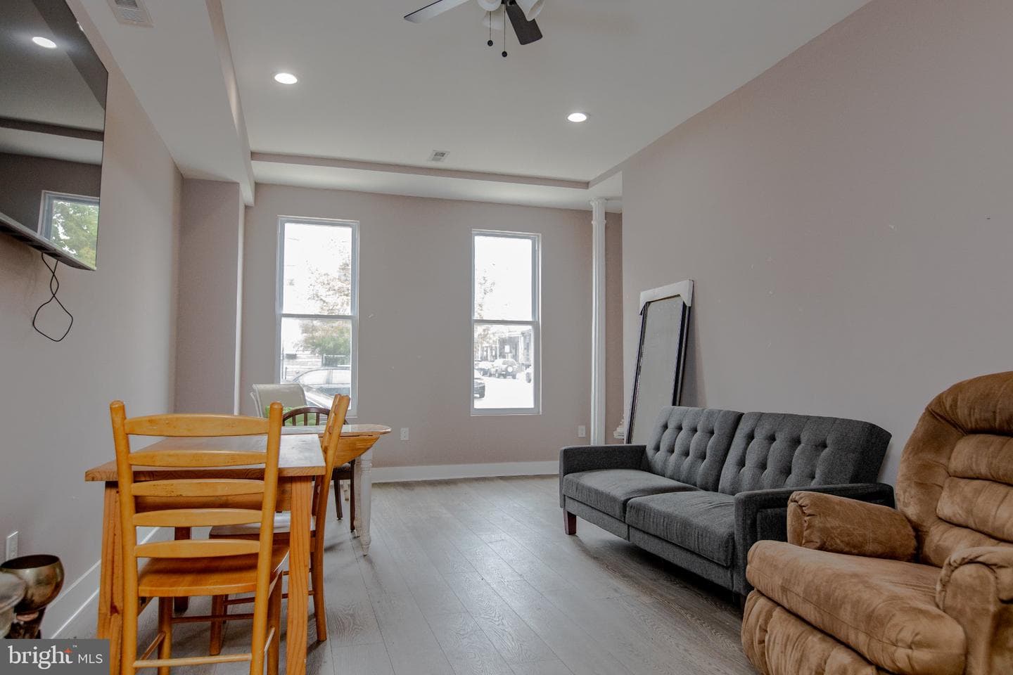 2029 N Pulaski Street photo 1