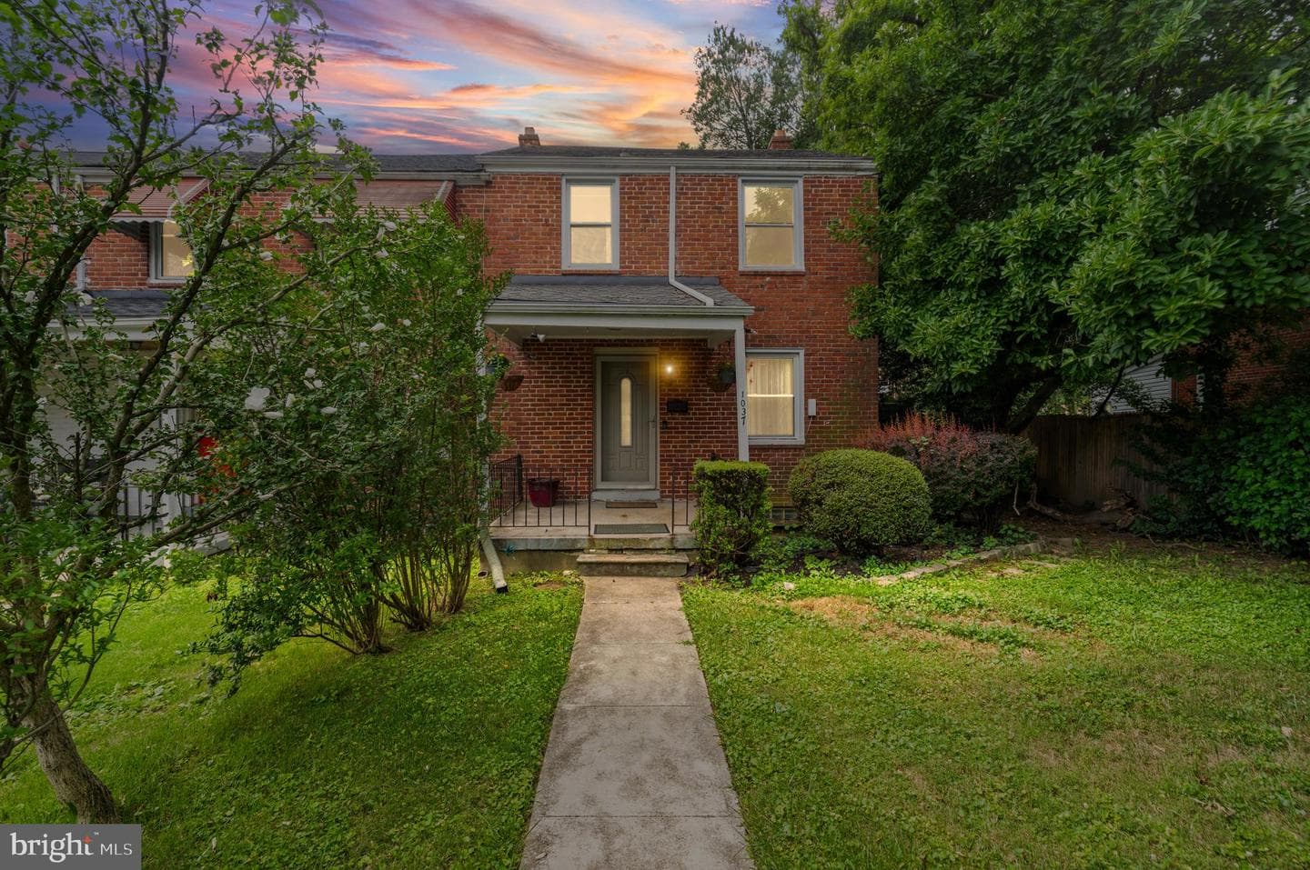 1037 Reverdy Road photo 1