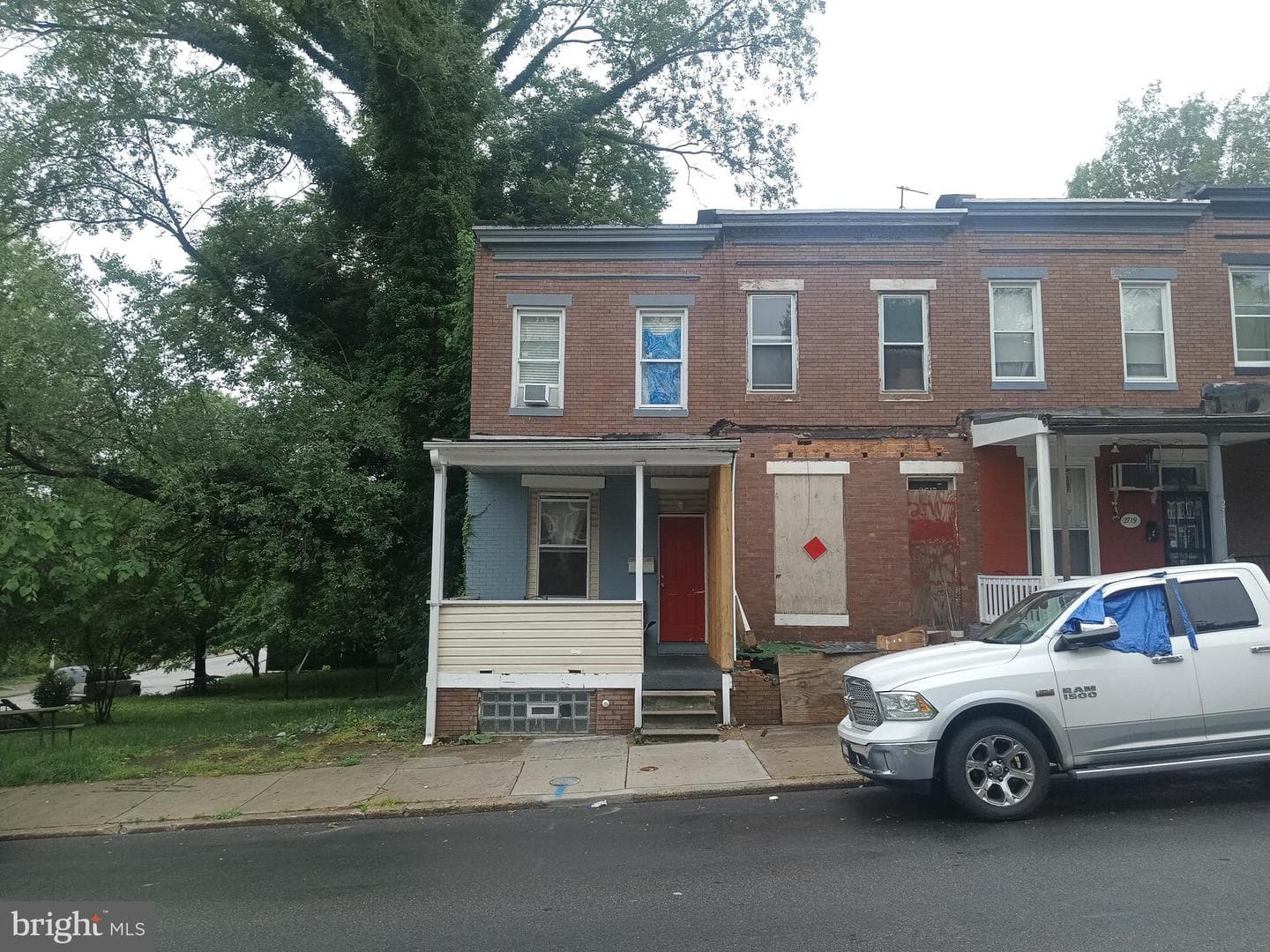 2715 W Lafayette Avenue photo 1