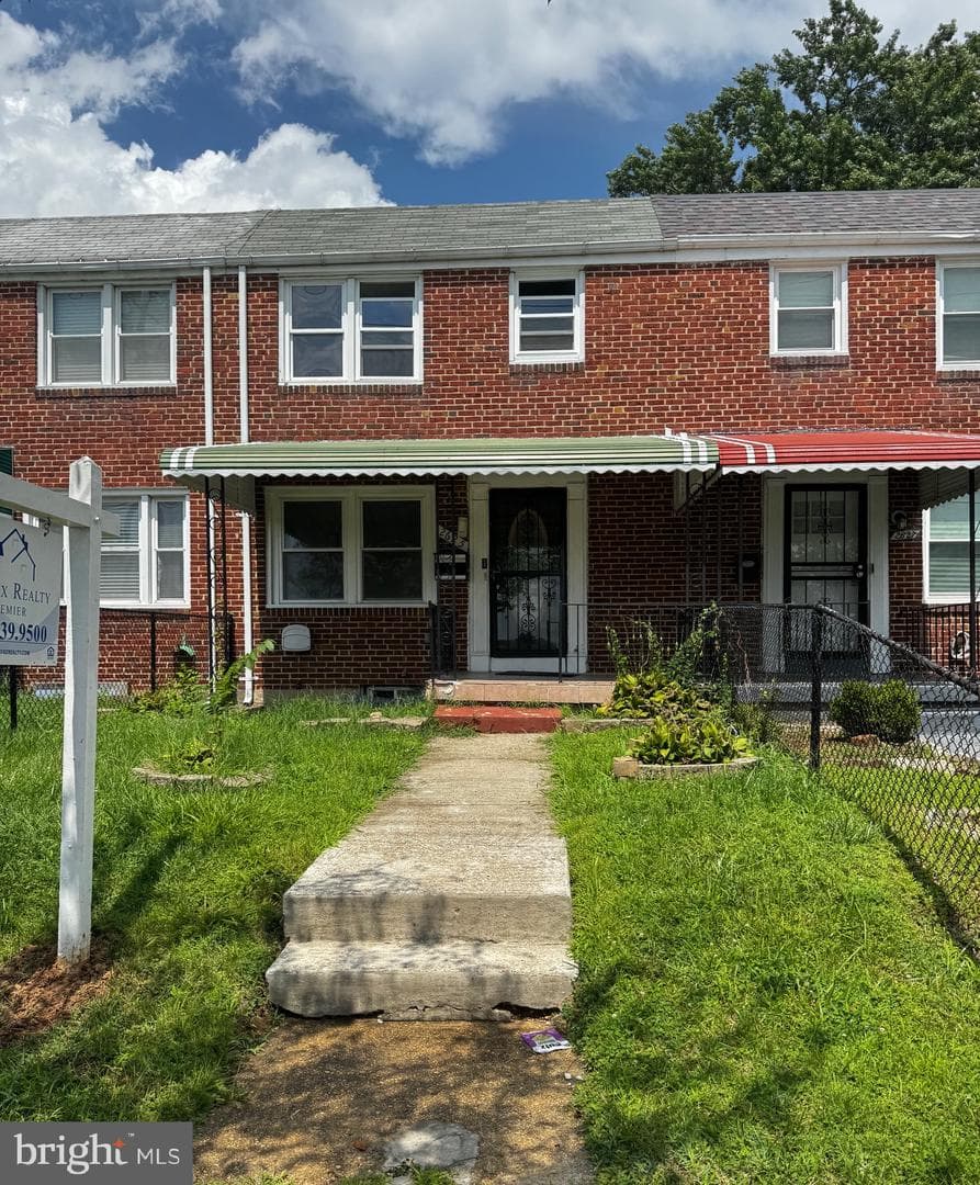 2625 Waterview Avenue photo 1