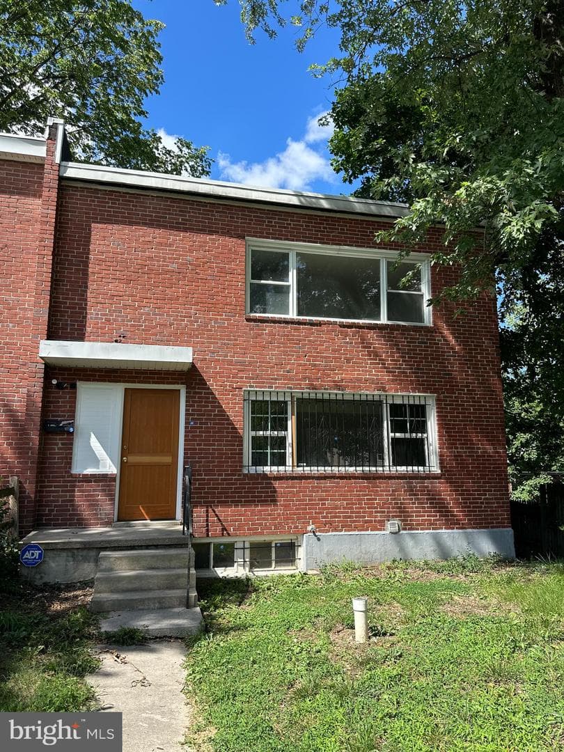 618 Harwood Avenue photo 1