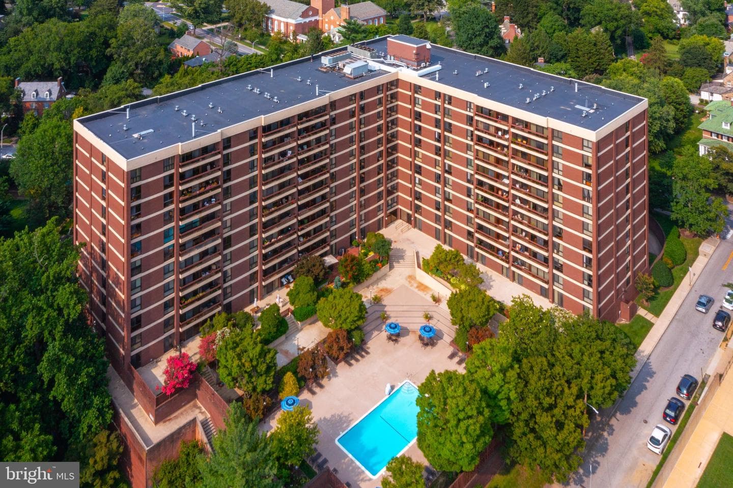 4100 N Charles Street #805 photo 1