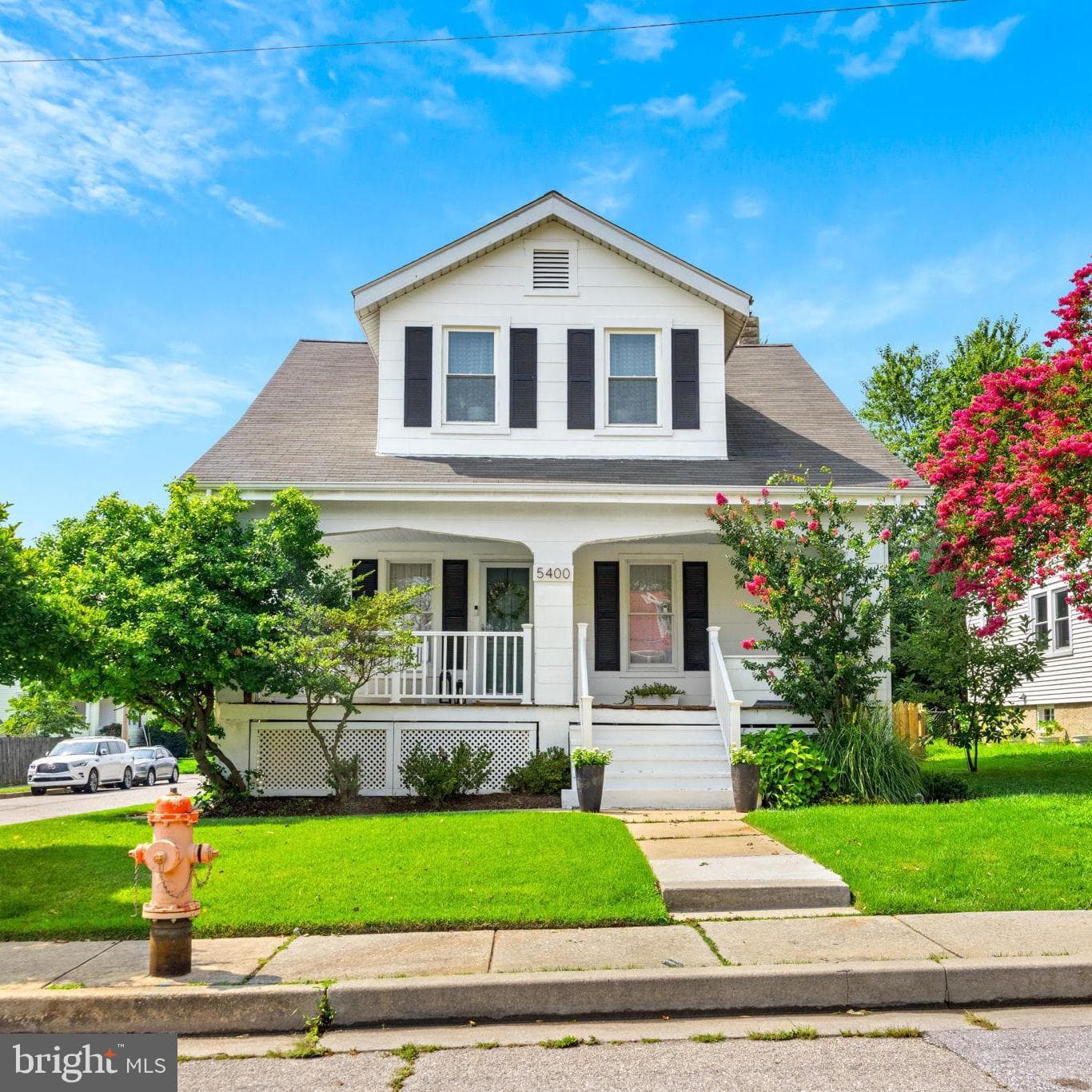 5400 Carter Avenue photo 1