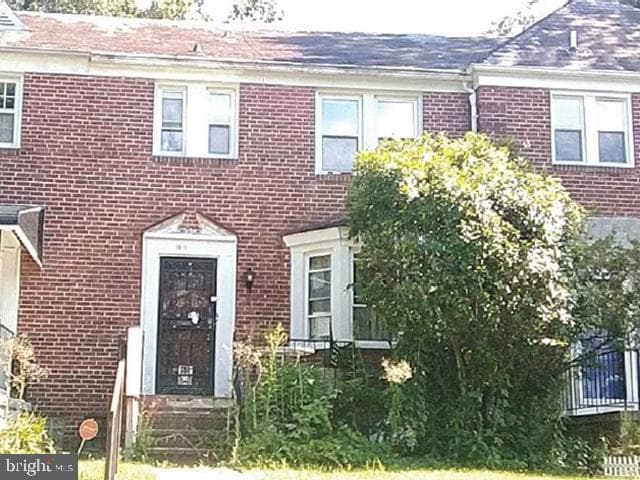 1511 Roundhill Road photo 1