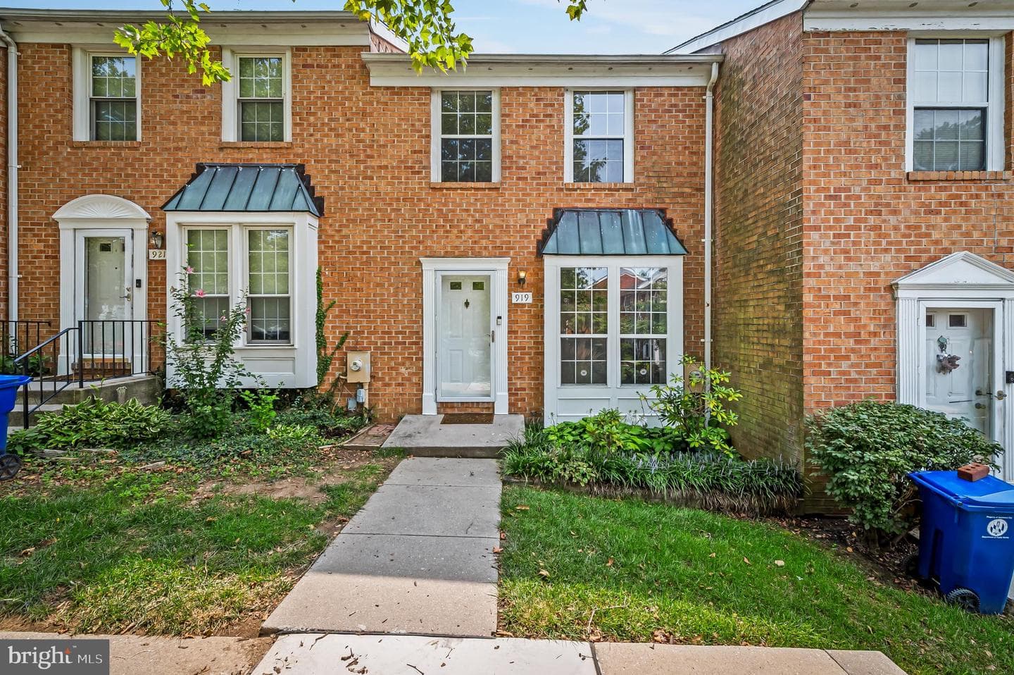919 Dartmouthglen Way photo 1
