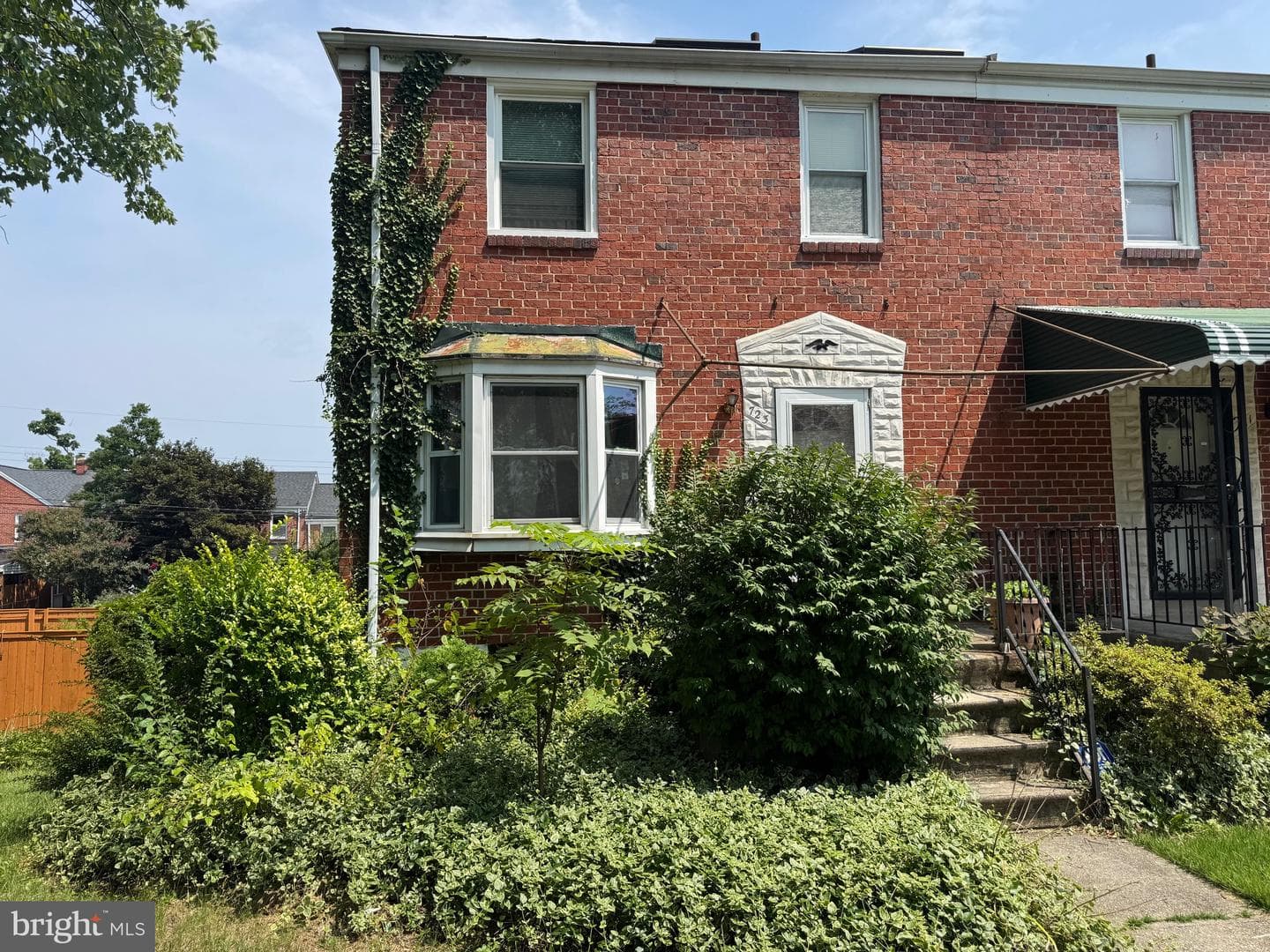 723 Stamford Road photo 1