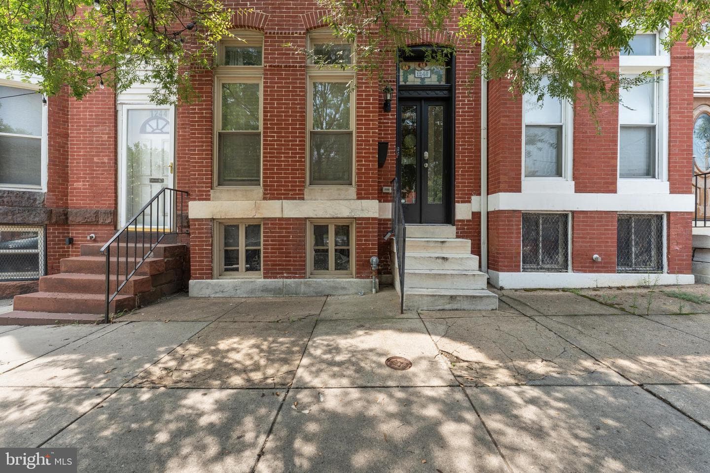 1246 N Broadway photo 1