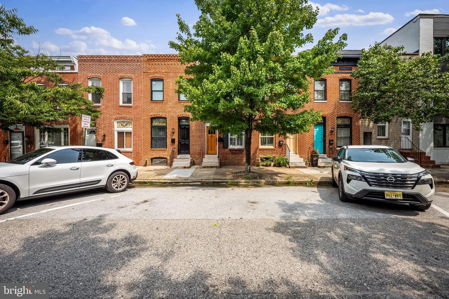 3134 Elliott Street photo 1