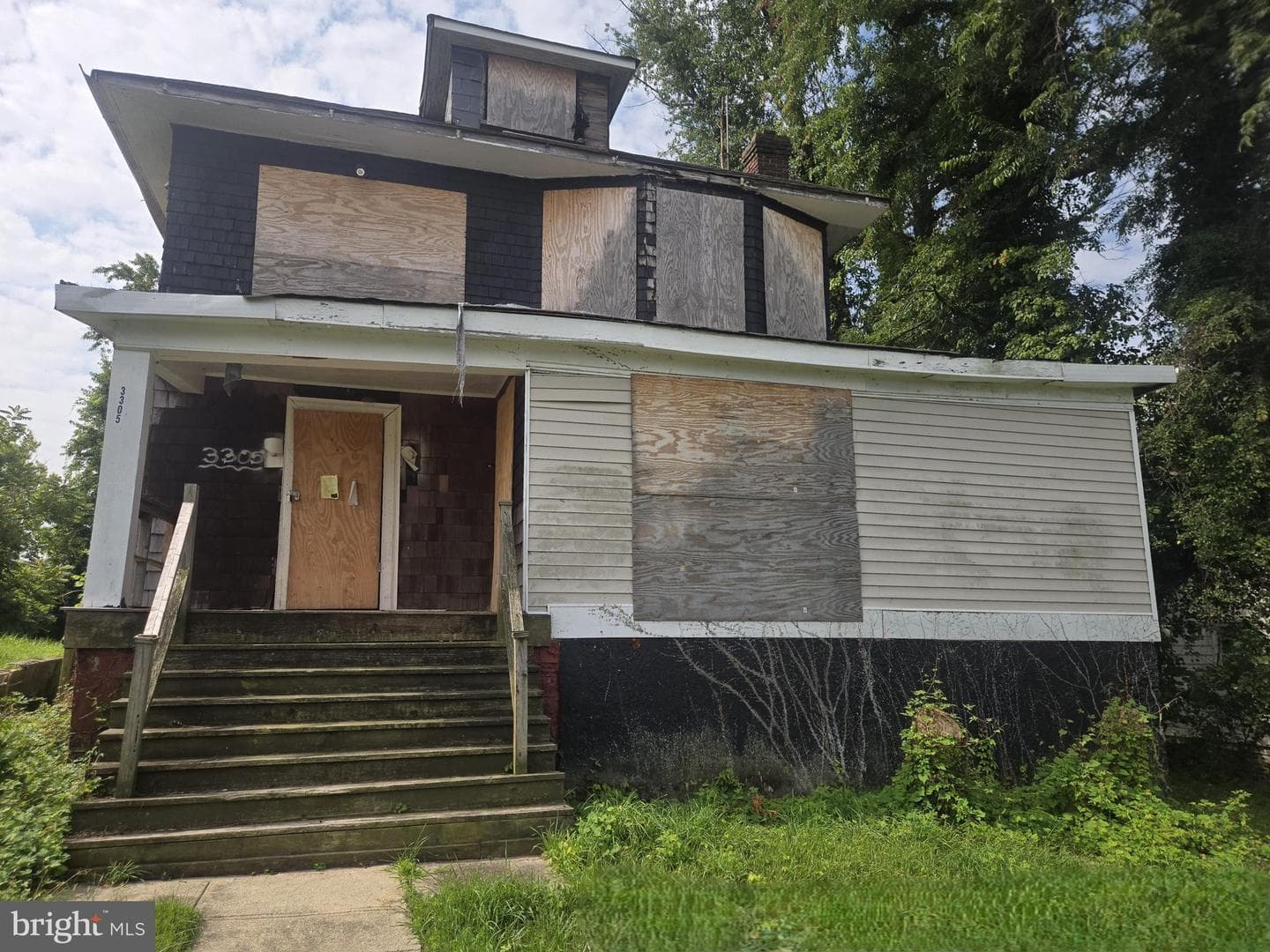 3305 Elgin Avenue photo 1