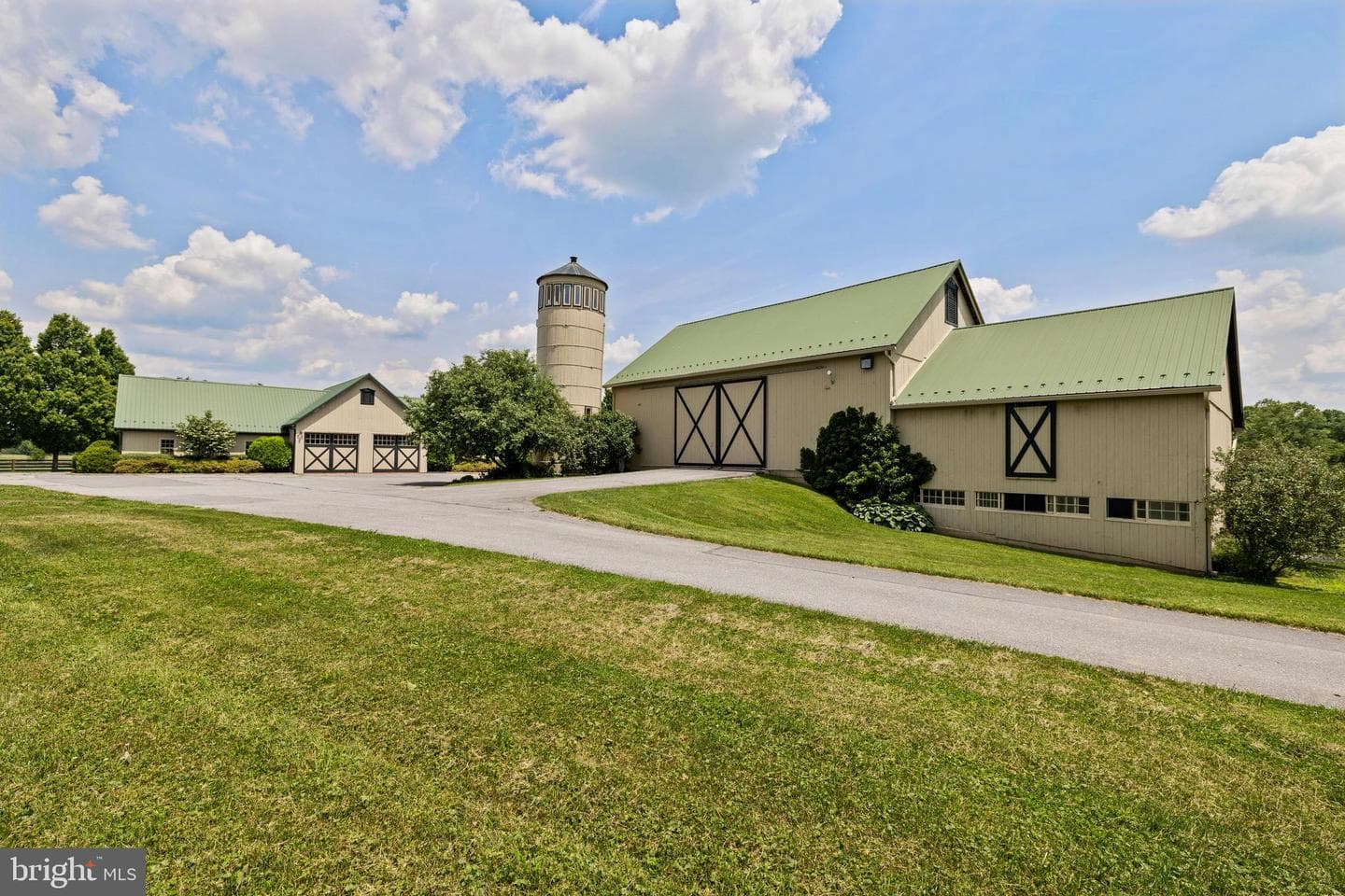 14111 Green Road photo 131