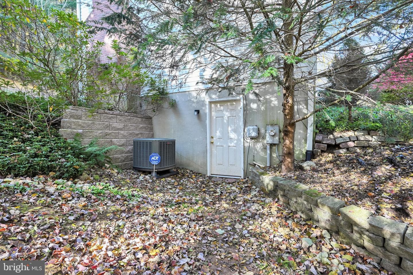 8911 Dogwood Road photo 45