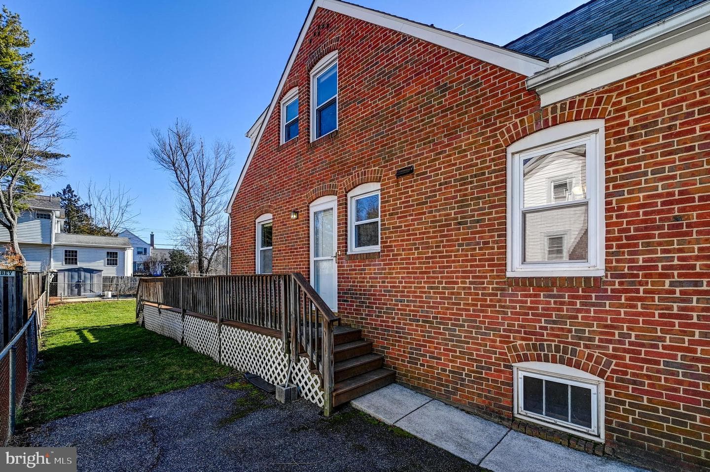 616 College Avenue photo 31