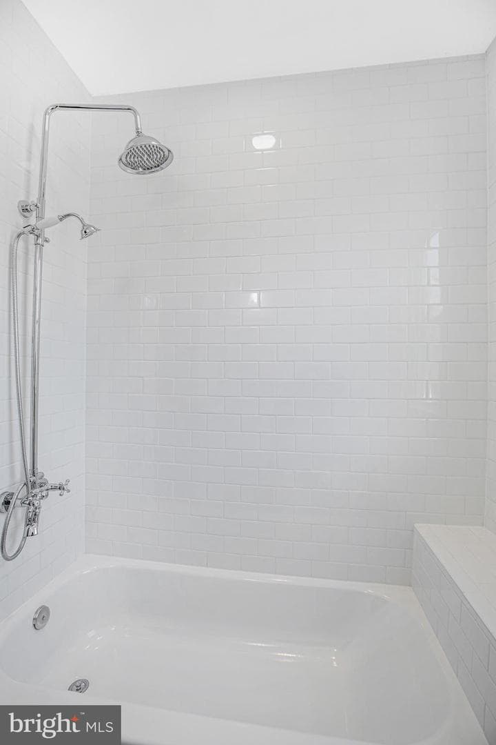 106 Maple Avenue photo 20