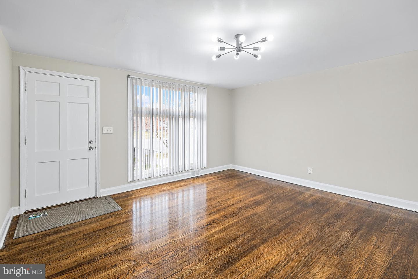 5505 W Forest Park Avenue photo 4