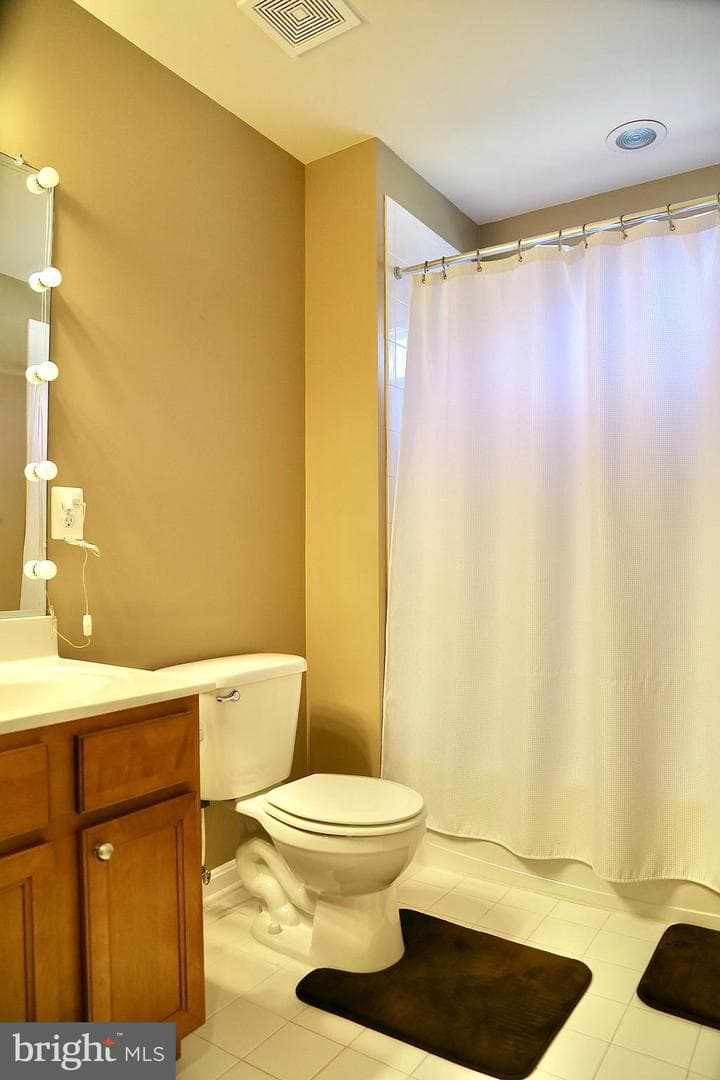 208 Vale Crest Court photo 27